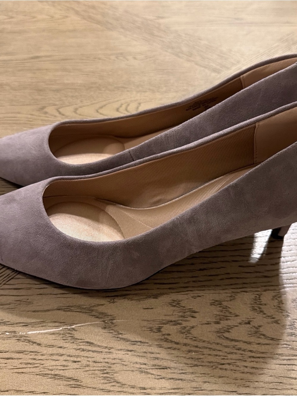 Rockport Womens Cindy Pump, Gray Suede NIB size 9.5M with a 2” heel. - Picture 3 of 4
